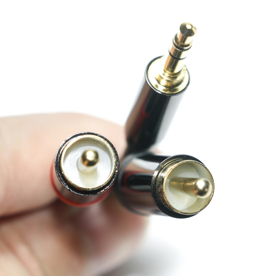 RCA Digital Audio Cable Plated Metal Shell Black PVC cover 3.5mm Panjang 1.25M Konektor Emas Untuk audio Mobil