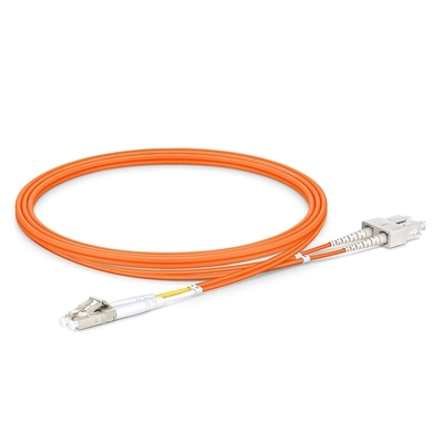 Koneksi Halus dan dengan Kabel Serat Optik Plastik Simplex dengan Konektor FC ST LC SC untuk Jaringan Telekomunikasi dan Ethernet